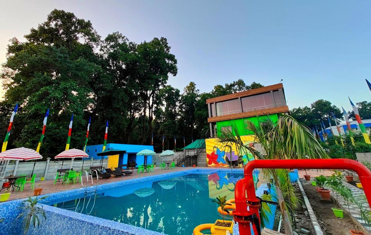 Green Vista Resort Chālsa エクステリア 写真