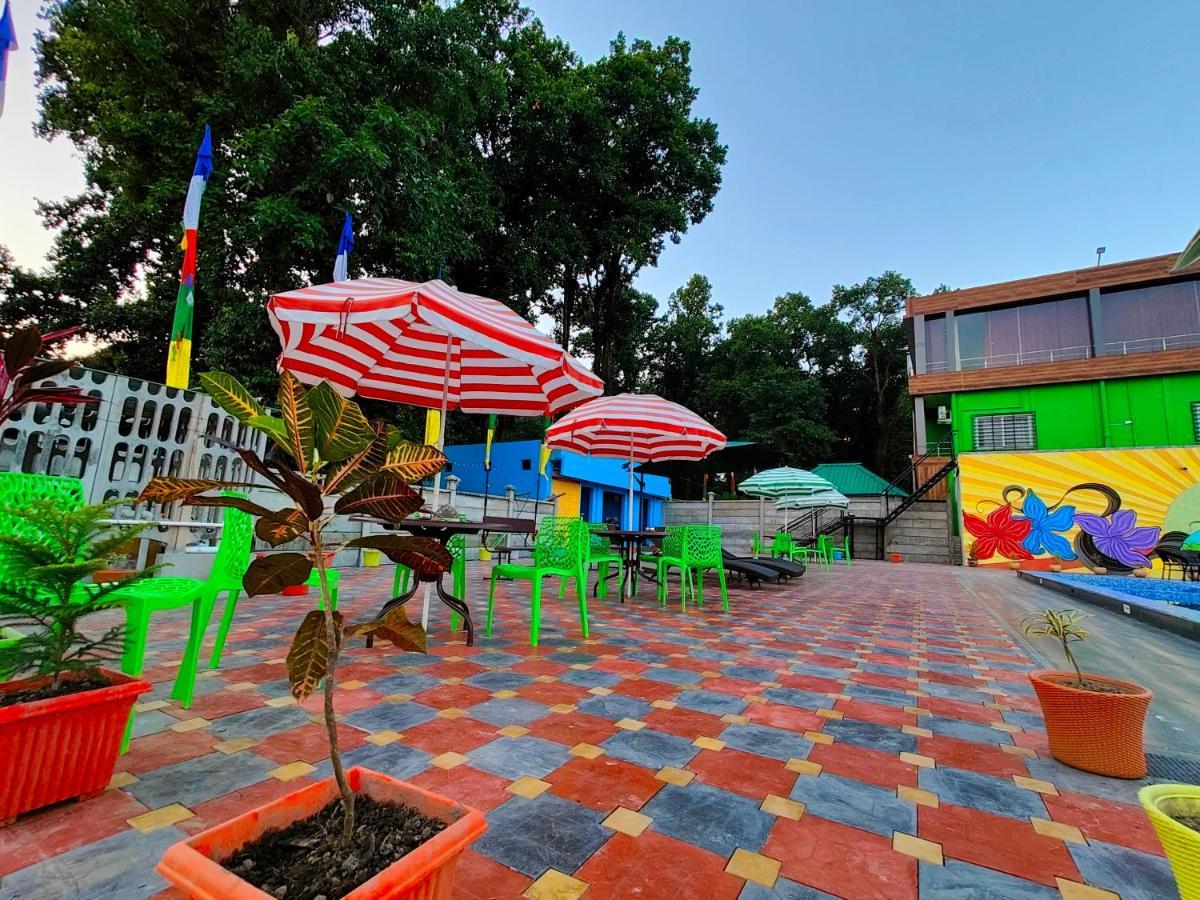 Green Vista Resort Chālsa エクステリア 写真
