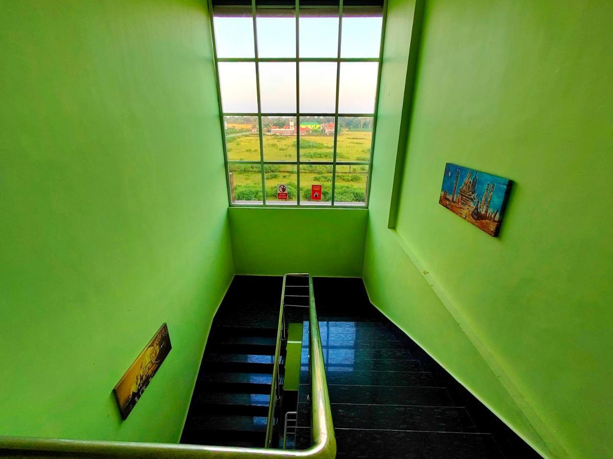 Green Vista Resort Chālsa エクステリア 写真
