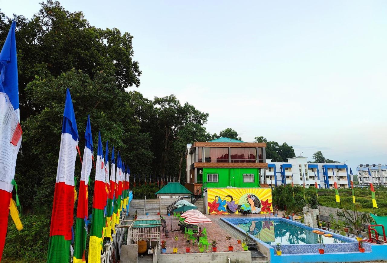 Green Vista Resort Chālsa エクステリア 写真